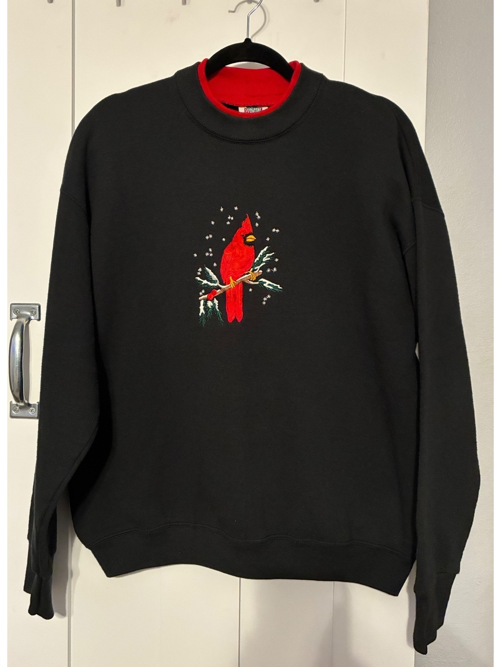 Vintage Stitchery Studio Embroidered Cardinal Winter Black Sweatshirt Sz Large